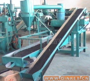 廢舊橡膠粉碎機，廢舊橡膠處理設(shè)備