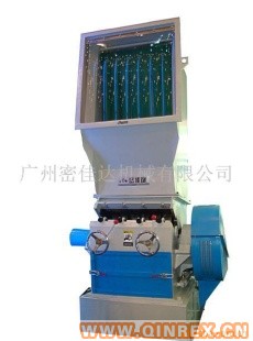 供應(yīng)大型粉碎機(jī)，強(qiáng)力粉碎機(jī)，橡膠破碎機(jī)，橡膠碎料機(jī)